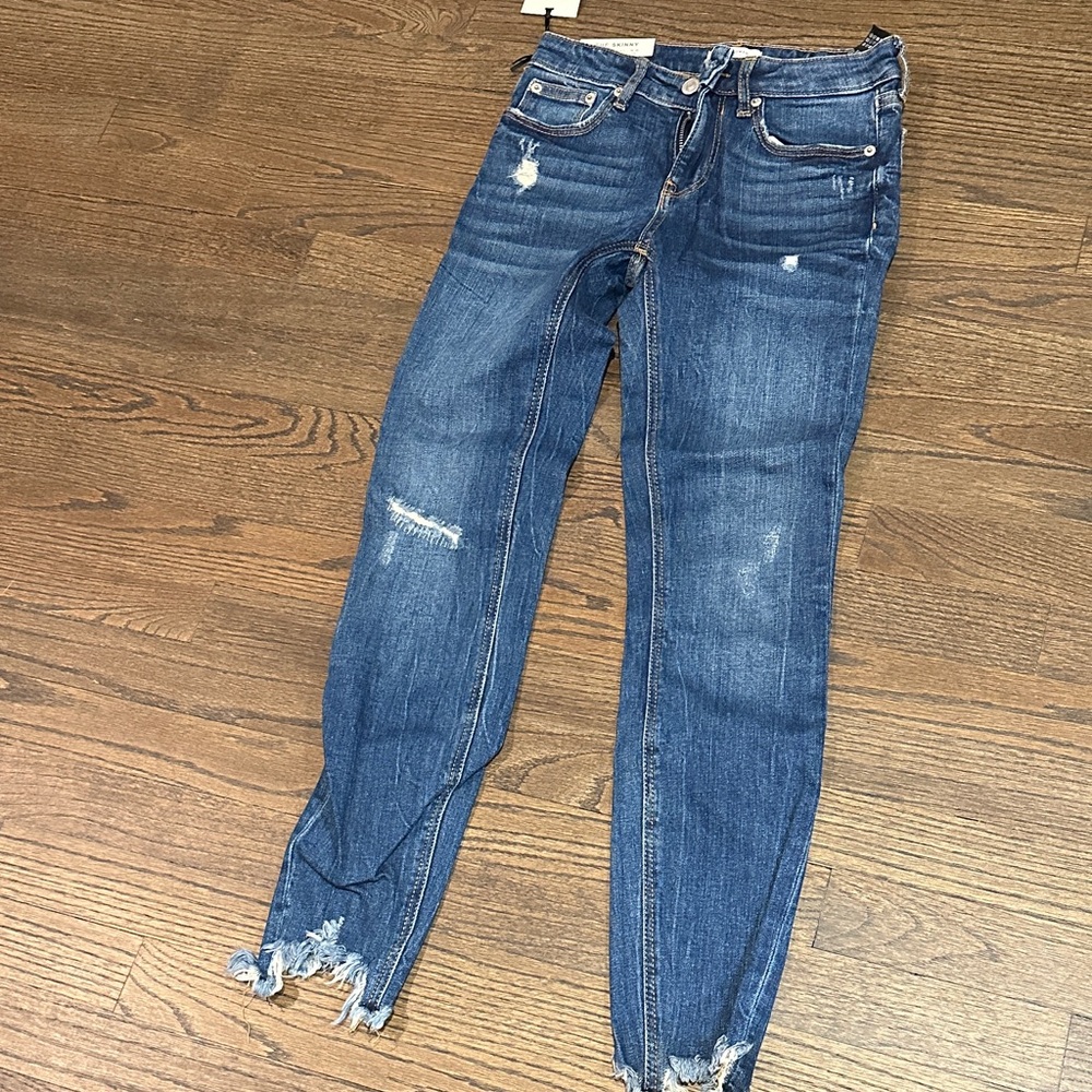 The Skinny by Zara Woman  mid-rise jeans NWT.